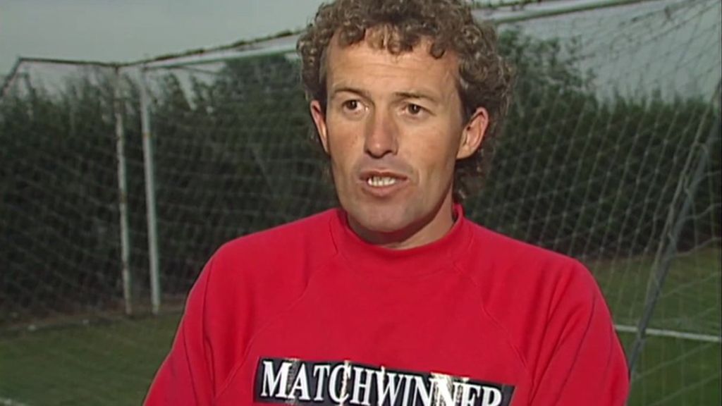 Football Sex Abuse Crewe Knew Of Claims Against Barry Bennell Bbc News Homes Re Imagined